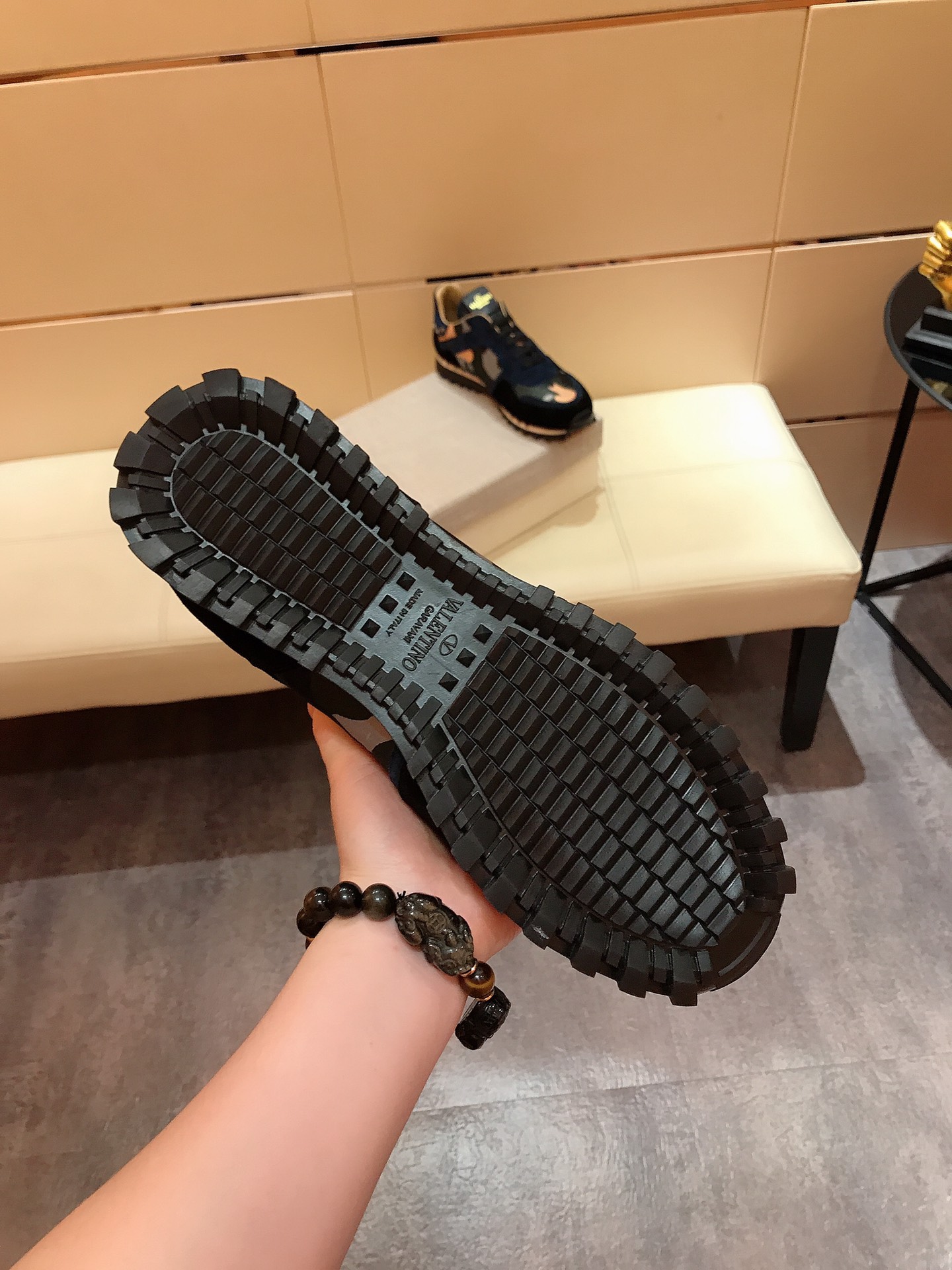 Valentino Garavani Rockrunner camouflage-print sneakers 20 - vstockx