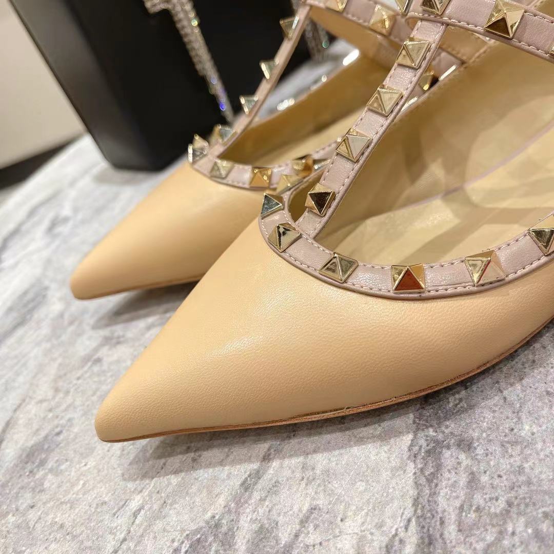VALENTINO GARAVANI Roman Stud WOMEN 15 - vstockx
