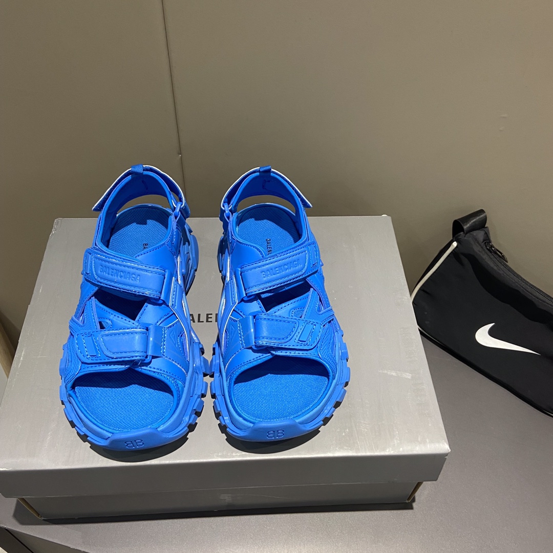 Balenciaga women 7 - vstockx