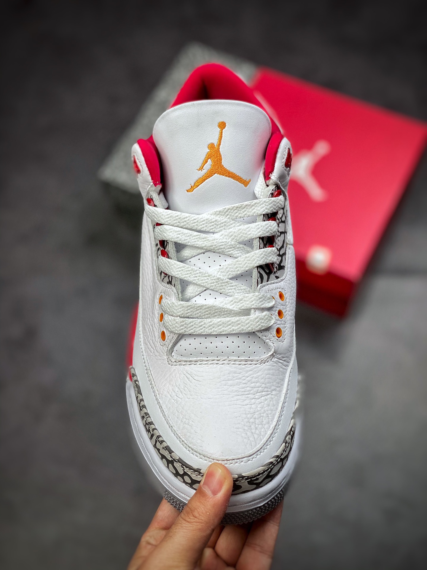 Jordan 3 Retro Cardinal Red - vstockx