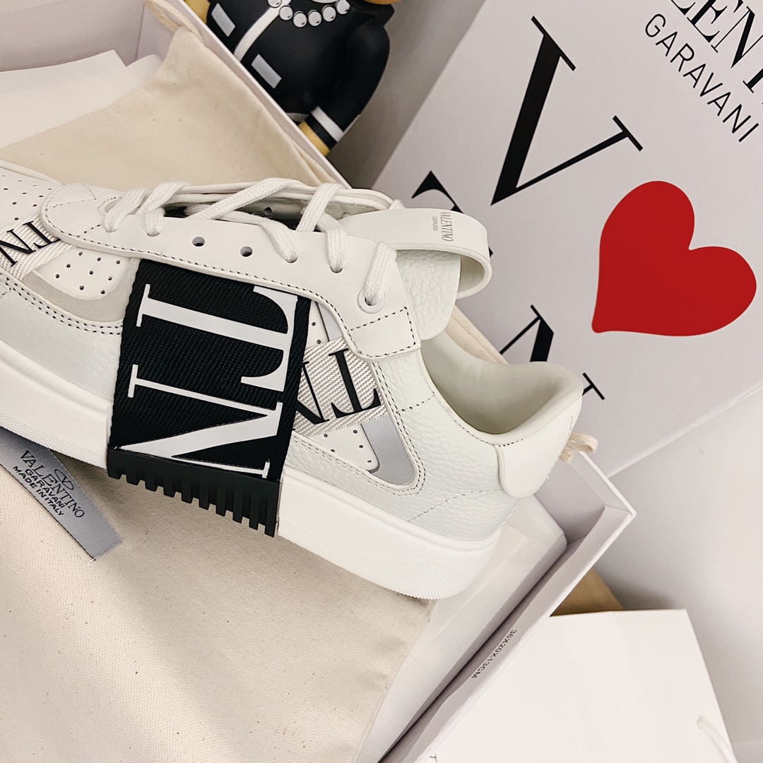 VALENTINO GARAVANI VL7N WOMEN Sneaker 4 - vstockx