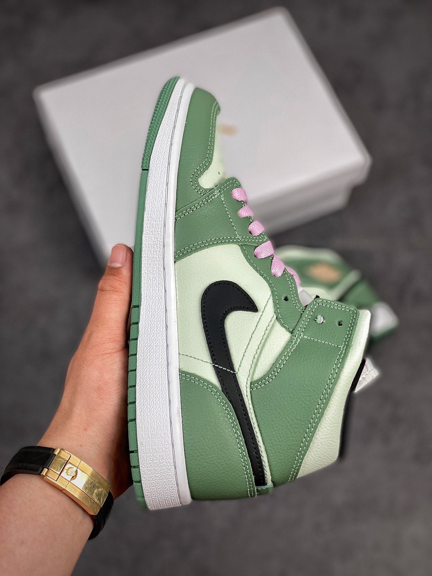 Jordan 1 Mid Dutch Green (W) - vstockx