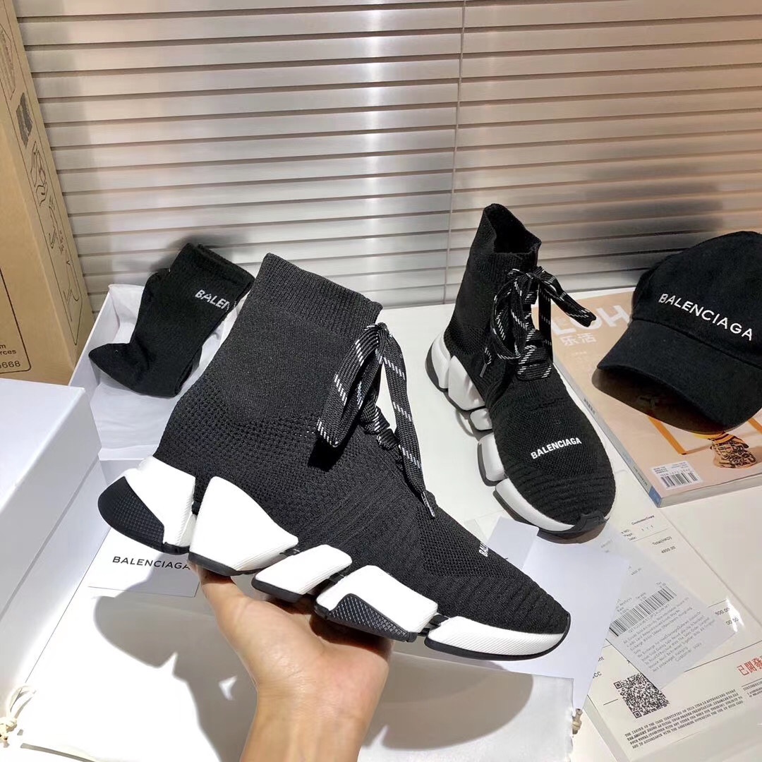 Balenciaga Speed 2.0 Lace Up Black White (W) - vstockx