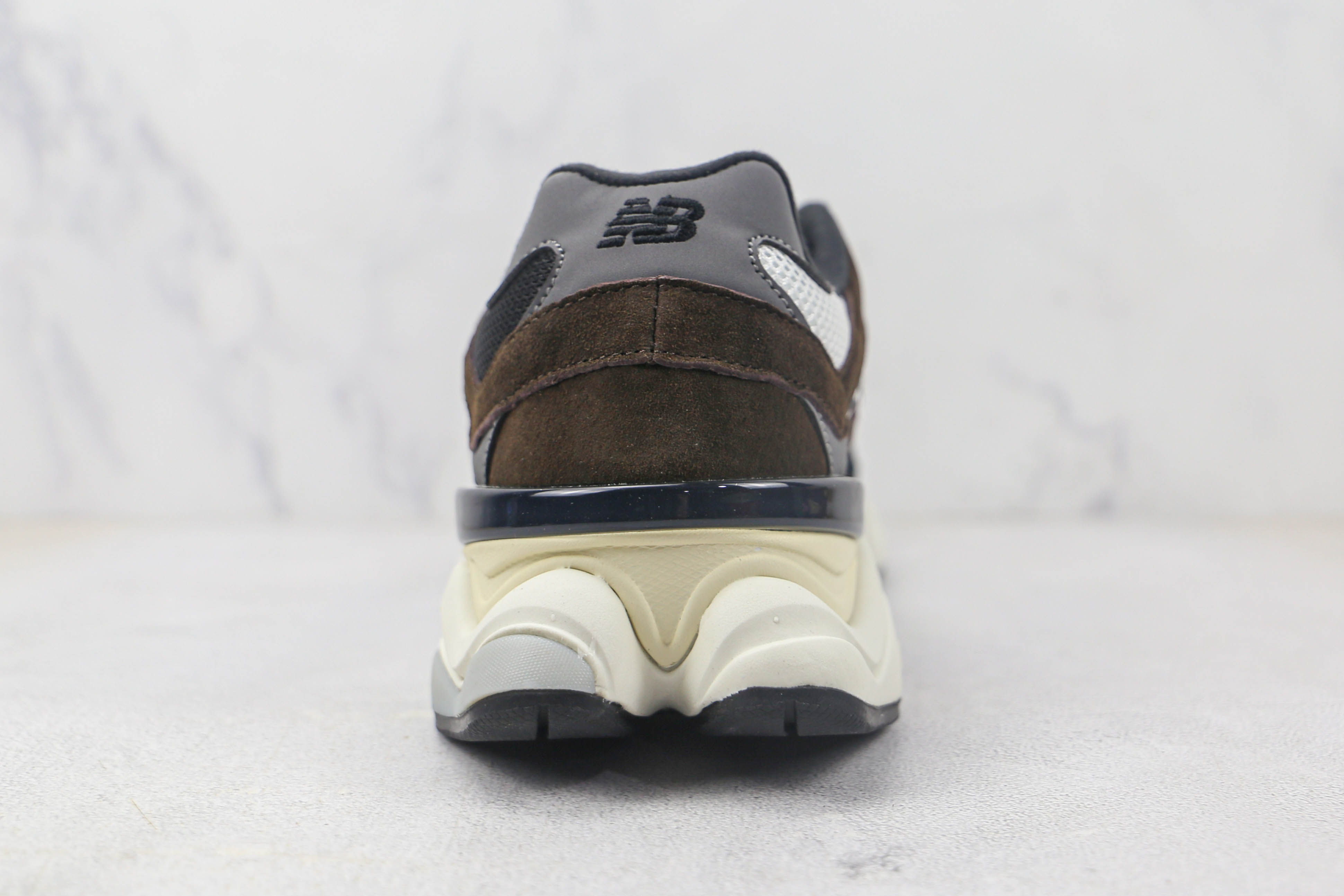 New Balance 9060 Brown Black - vstockx