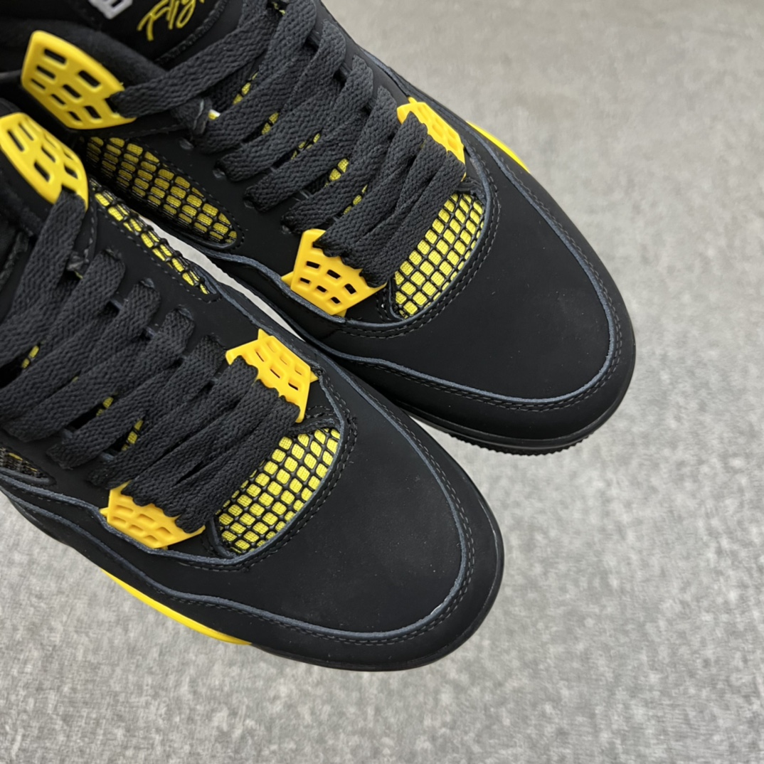 Jordan 4 Retro Thunder (2012) - vstockx
