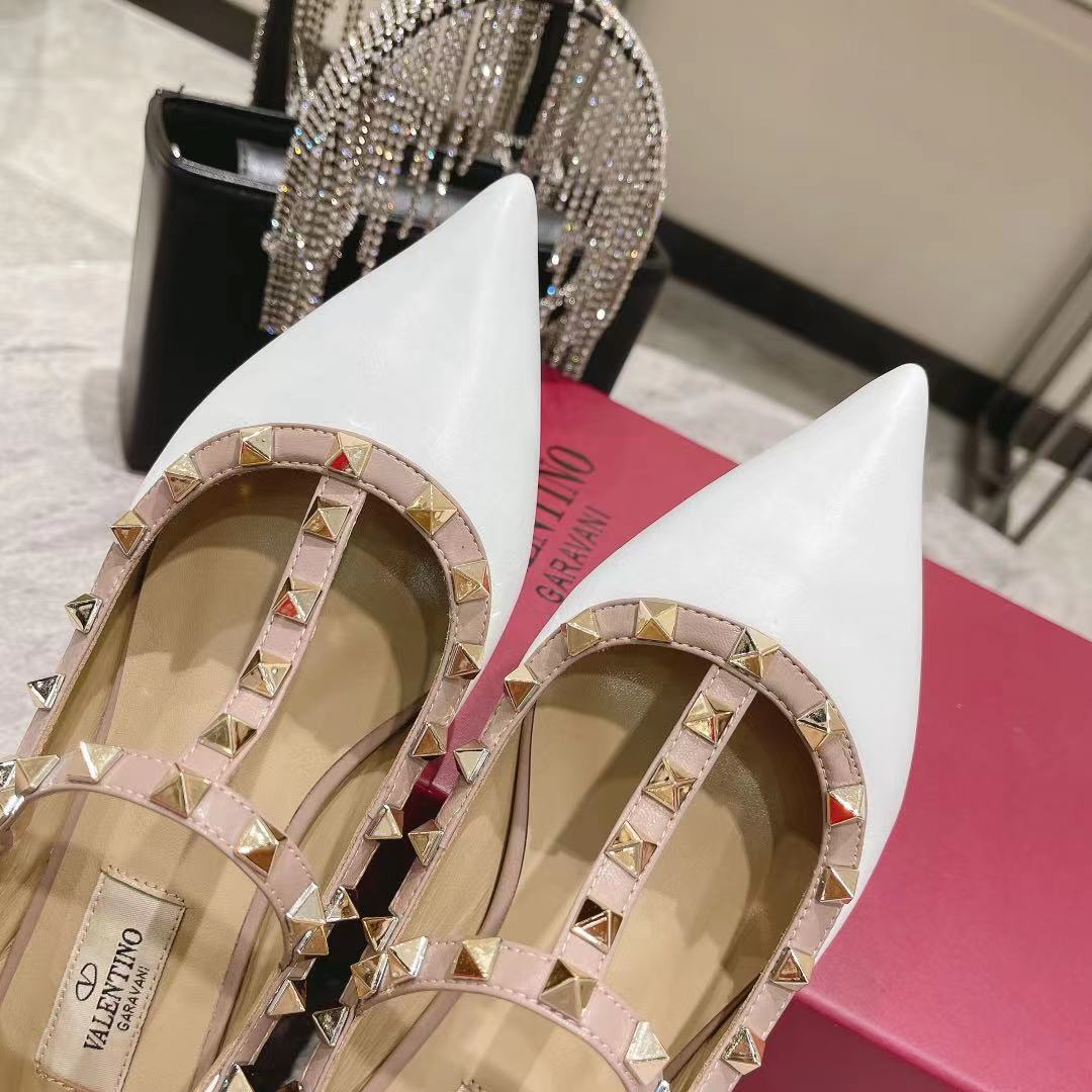 VALENTINO GARAVANI Roman Stud WOMEN 15 - vstockx