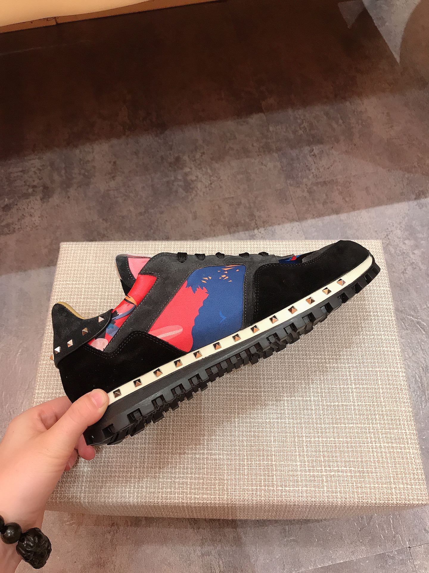 Valentino Garavani Rockrunner camouflage-print sneakers 19 - vstockx