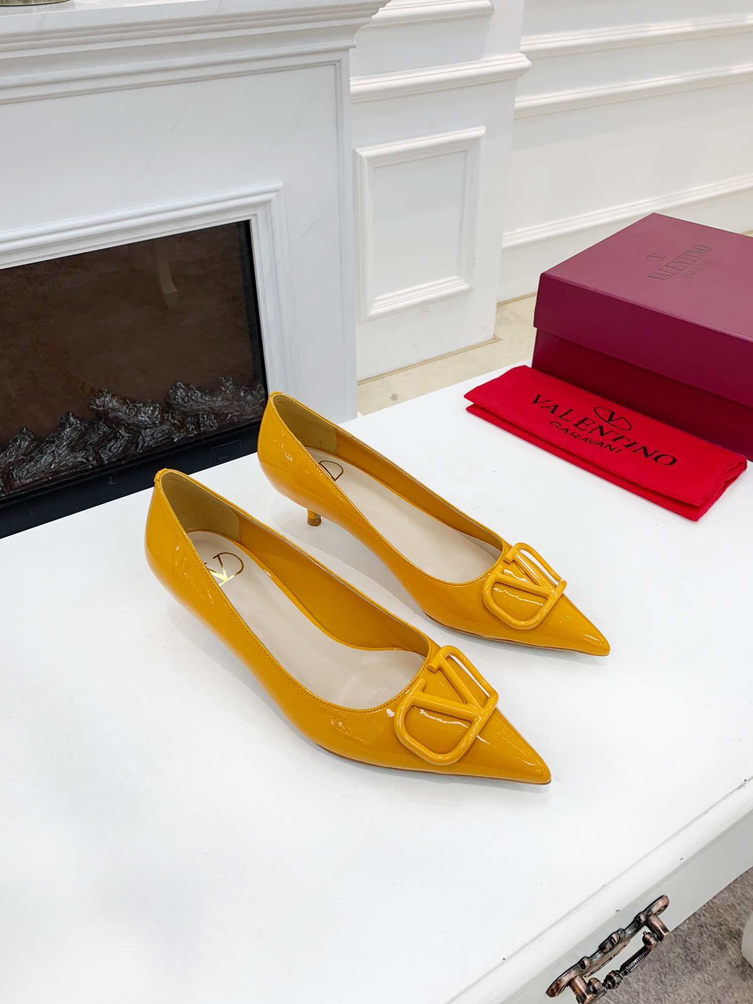 VALENTINO GARAVANI VLogo Signature WOMEN 21 - vstockx