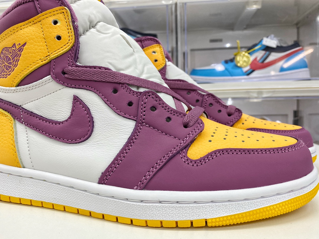 Jordan 1 Retro High OG Brotherhood - vstockx