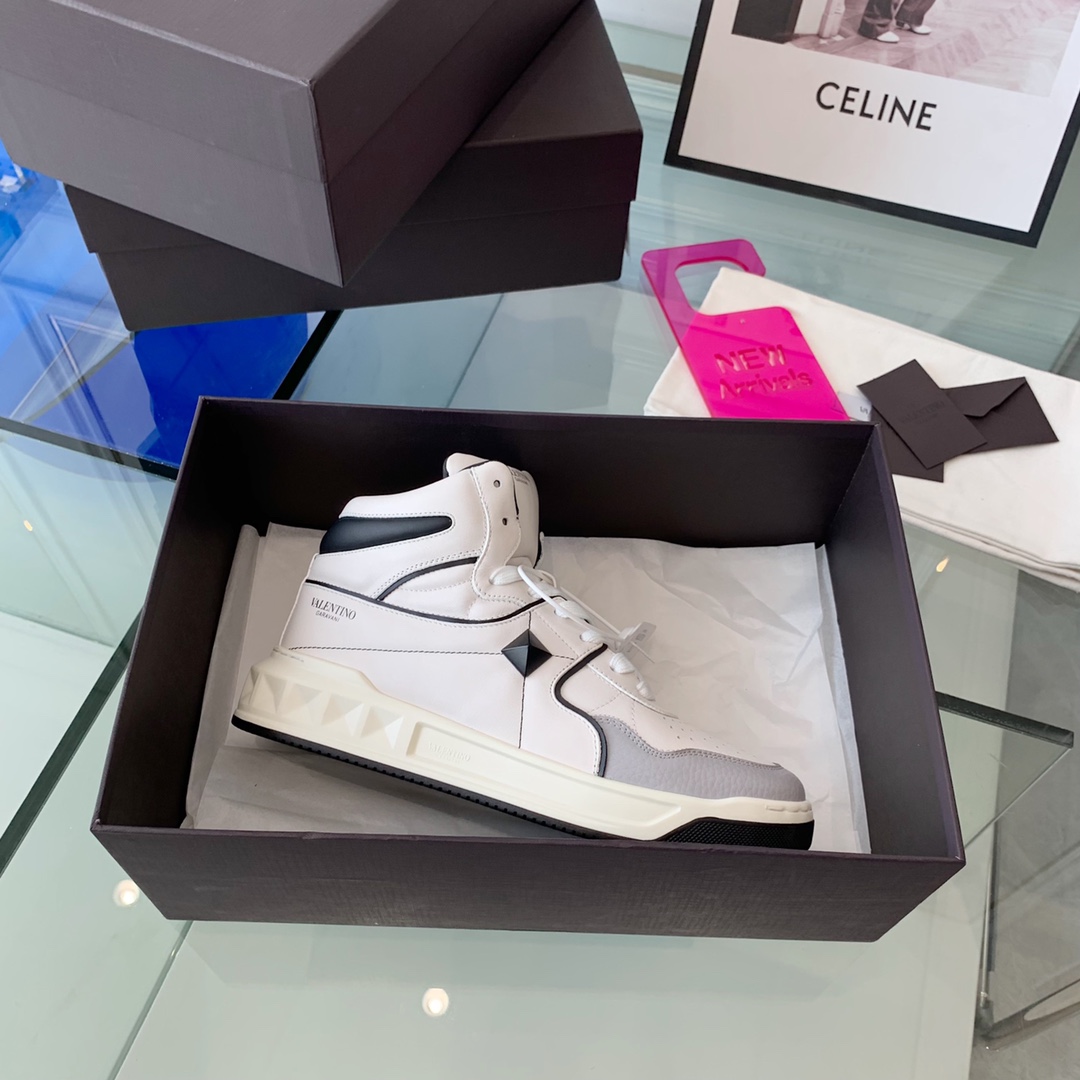 VALENTINO GARAVANI ONE STUD SNEAKER 6 - vstockx