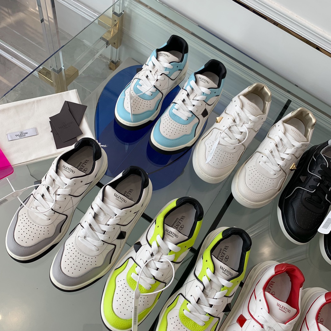 VALENTINO GARAVANI ONE STUD SNEAKER 5 - vstockx