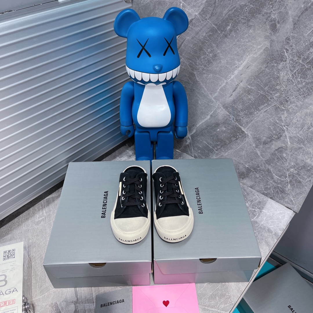 Balenciaga Paris Sneaker 2 - vstockx