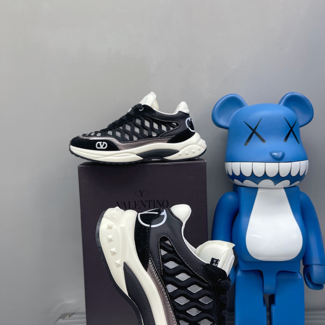 VALENTINO GARAVANI Ready Go Runner Sneaker 2 - vstockx