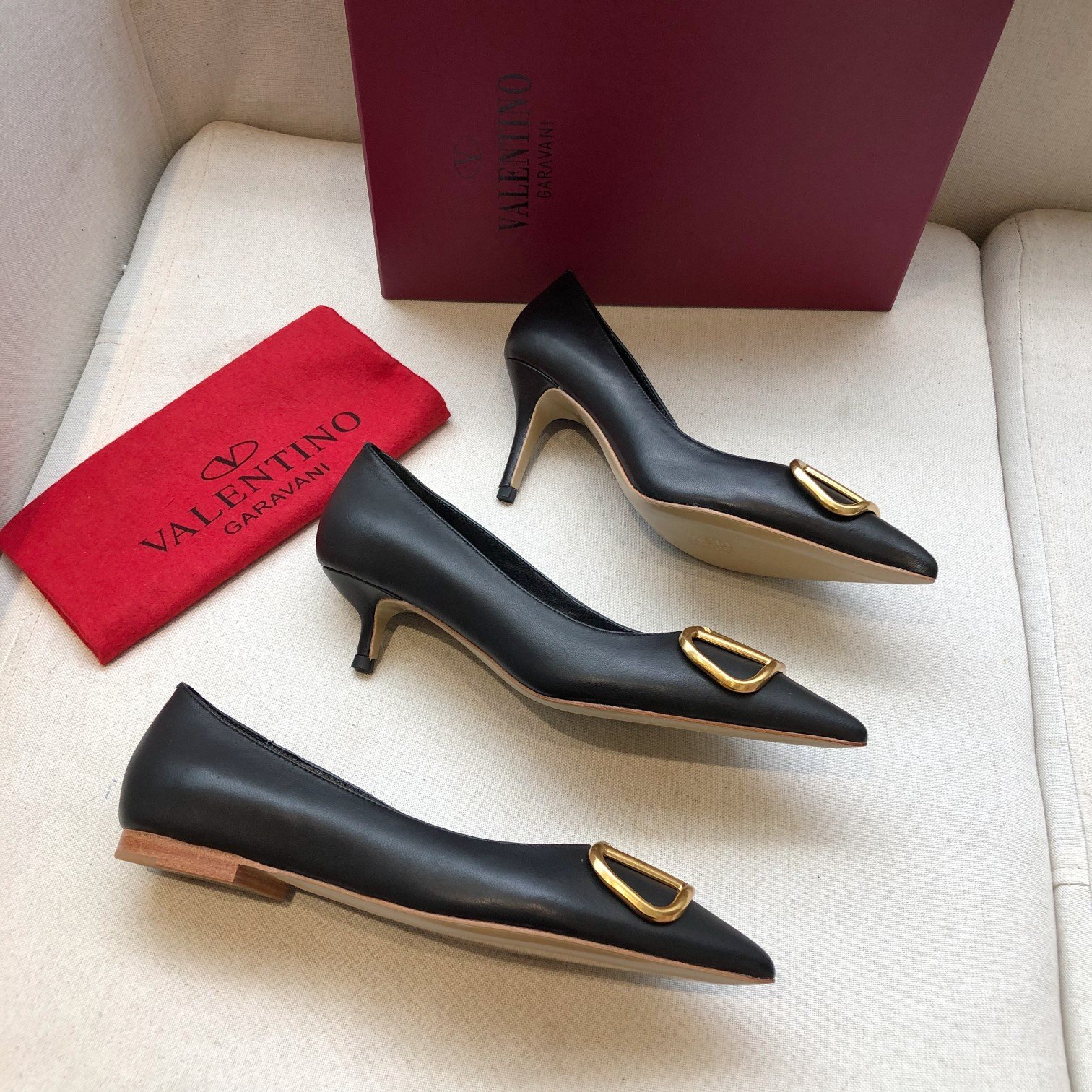 VALENTINO GARAVANI Roman Stud BOOT WOMEN 32 - vstockx