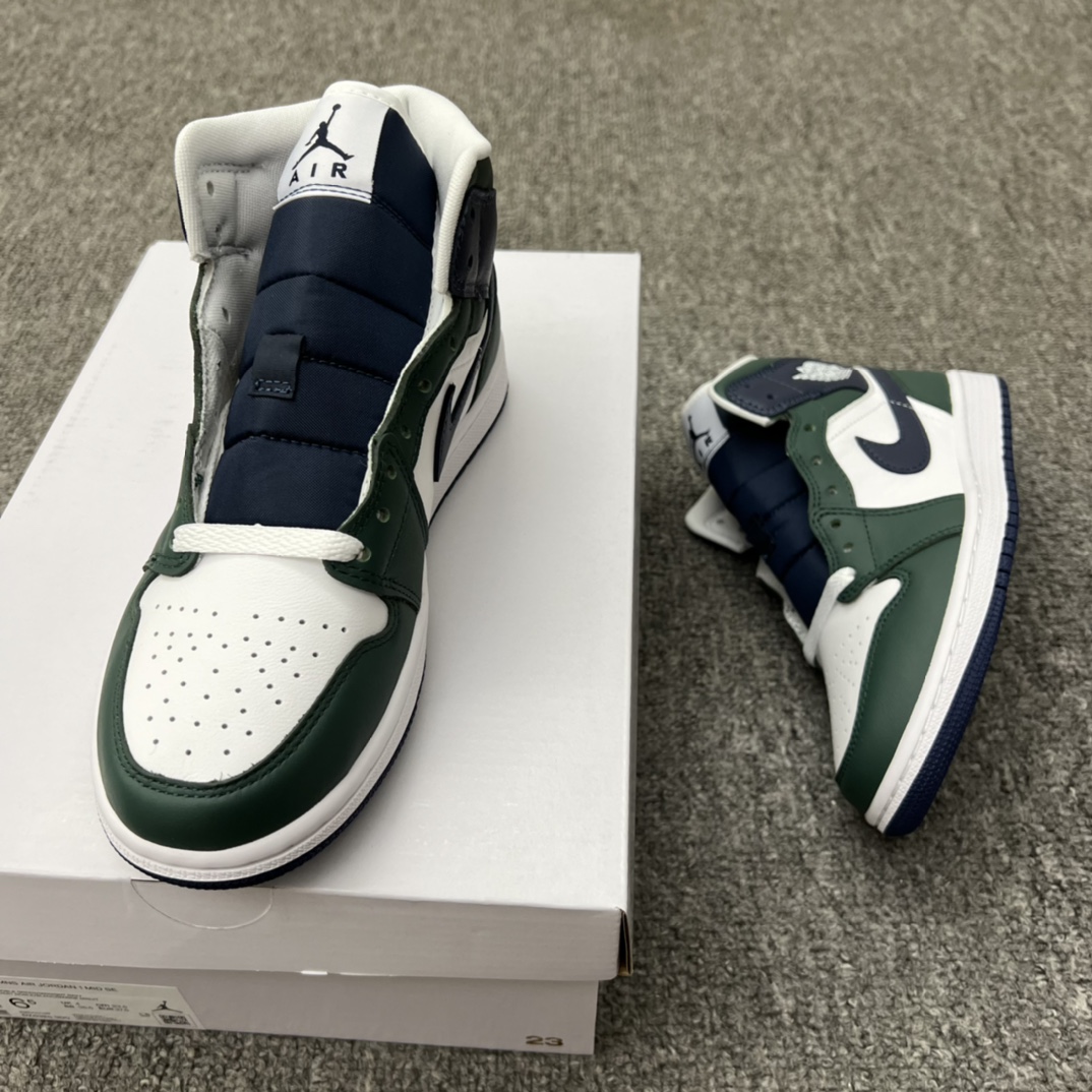 Jordan 1 Mid SE Seahawks (W) - vstockx