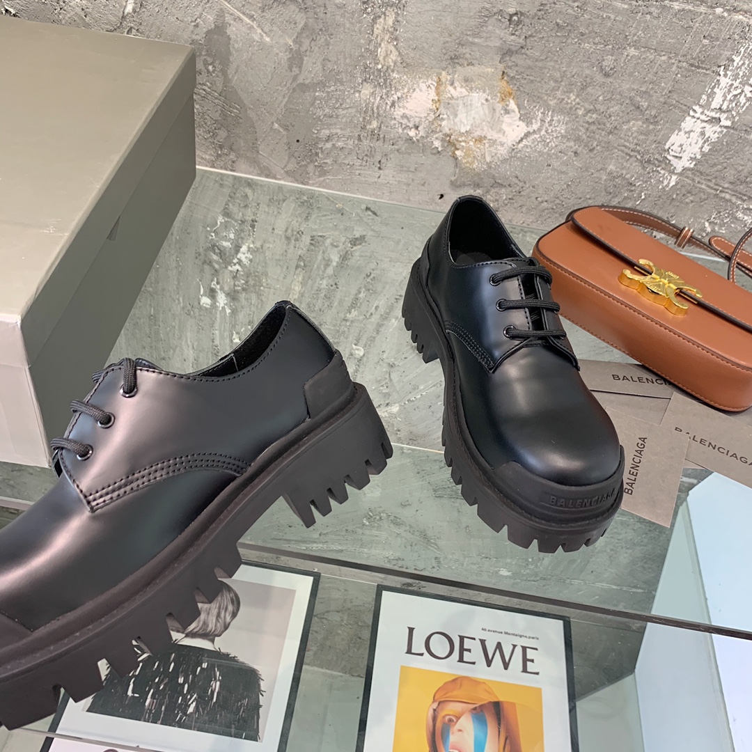 Balenciaga boot women 2 - vstockx