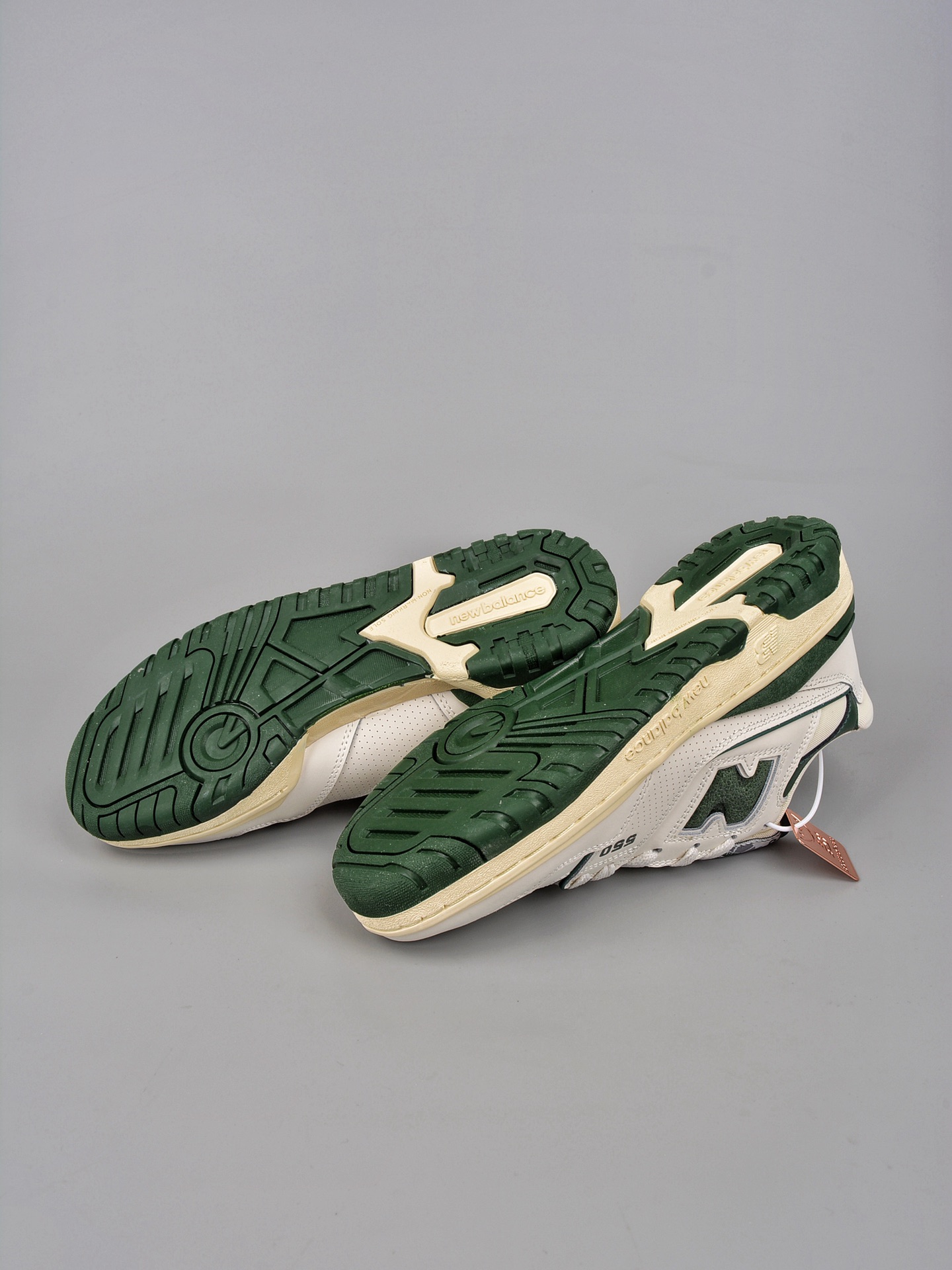 New Balance 550 Aime Leon Dore White Green - vstockx