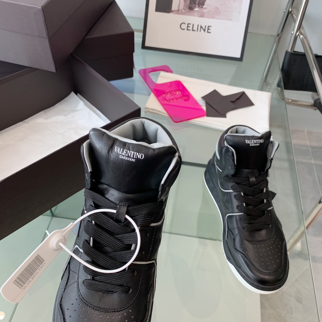 VALENTINO GARAVANI ONE STUD SNEAKER 6 - vstockx