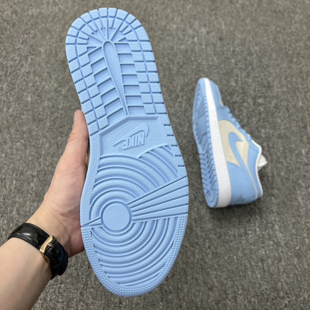 Jordan 1 Low University Blue Grey (W) - vstockx