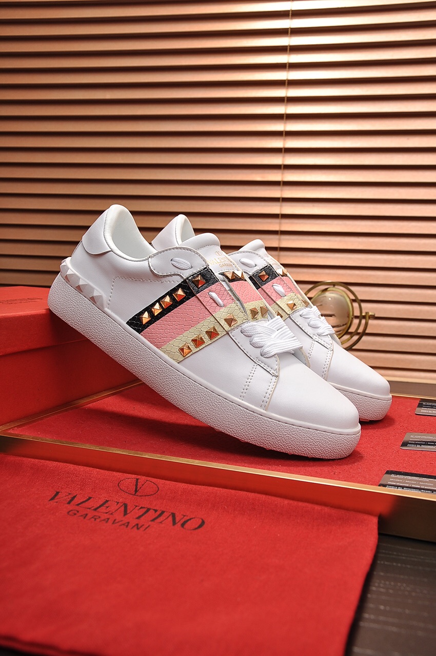 Valentino Garavani Rockstud Untitled calfskin sneaker 6 - vstockx