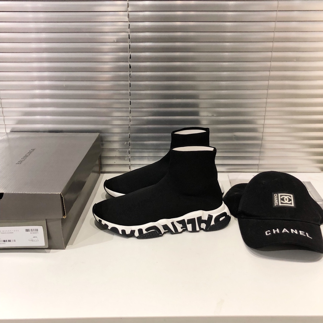 Balenciaga Speed Graffiti Trainers Black White - vstockx