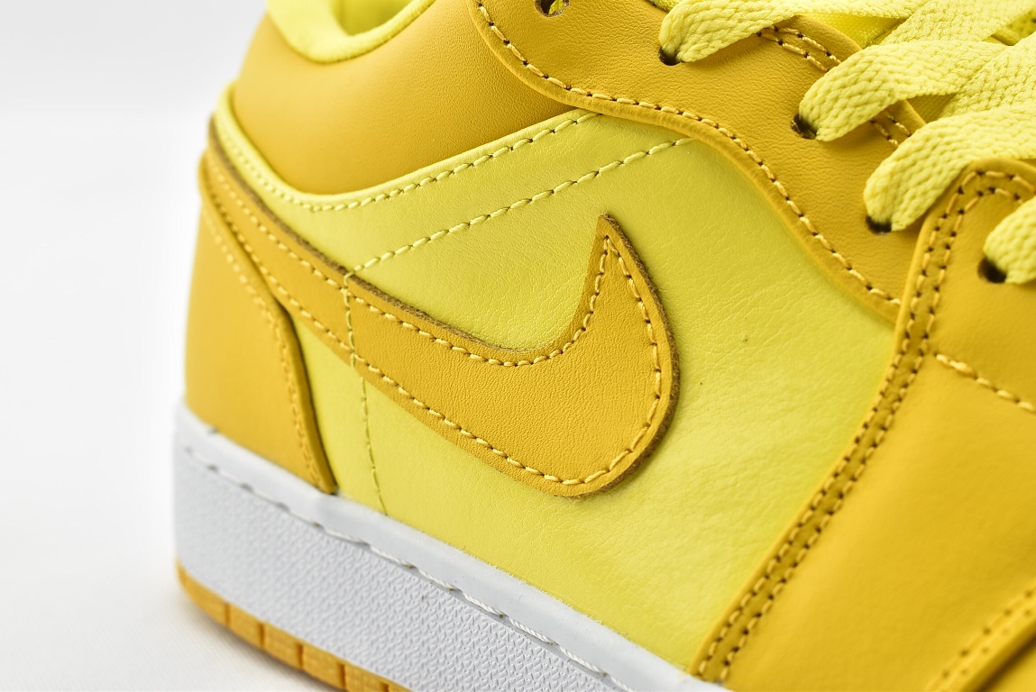 Jordan 1 Low Yellow Strike (W) - vstockx