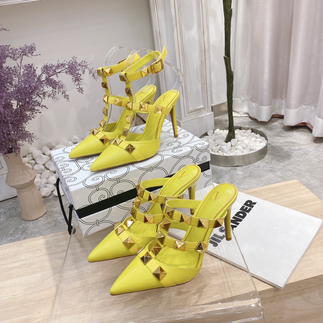 VALENTINO GARAVANI ROMAN STUD WOMEN 12 - vstockx