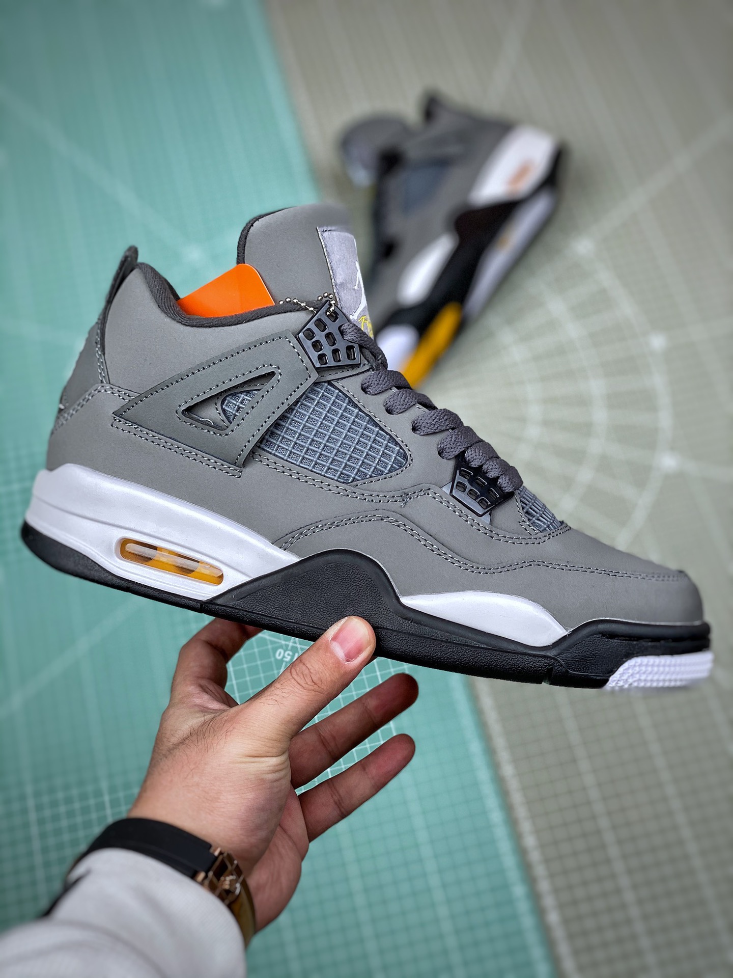 Jordan 4 Retro Cool Grey (2019) - vstockx