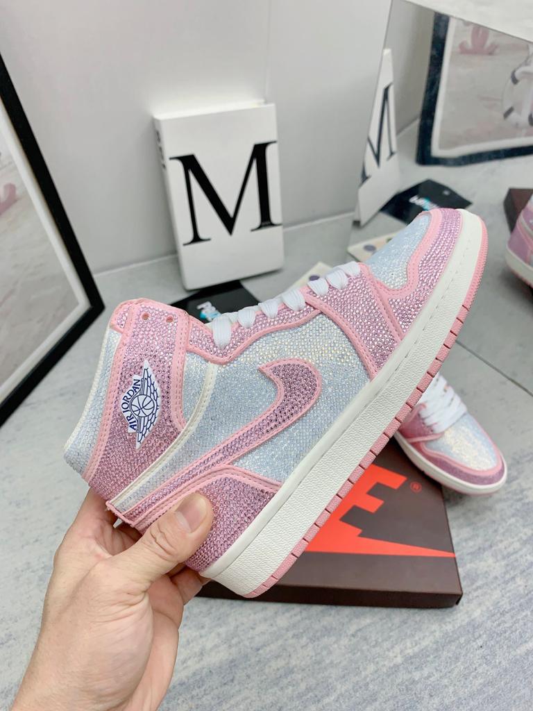 Jordan 1 white pink full diamond custom - vstockx