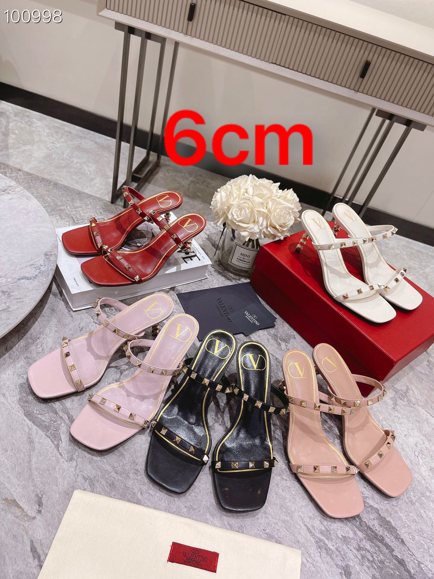 VALENTINO GARAVANI Rockstud WOMEN 3 - vstockx