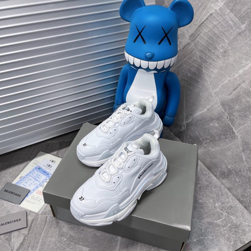 Balenciaga Triple S Triple White - vstockx