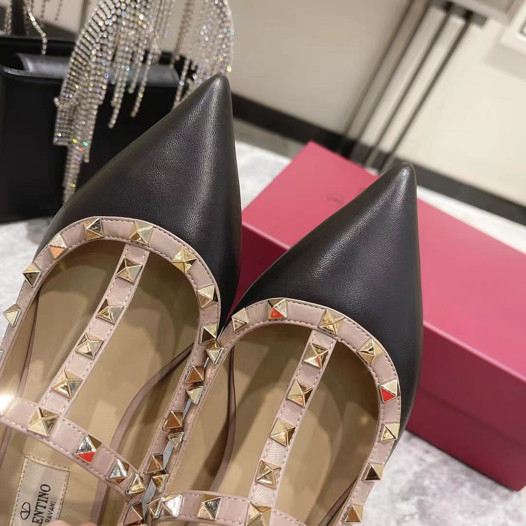 VALENTINO GARAVANI Roman Stud WOMEN 15 - vstockx