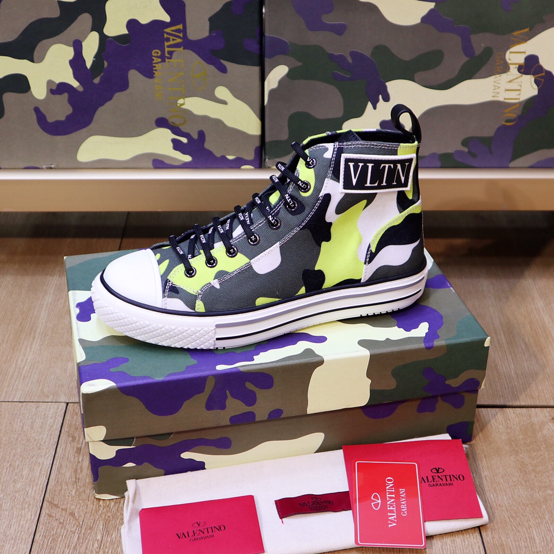 Valentino Garavani Giggies VLTN TIMES high-top sneakers 4 - vstockx