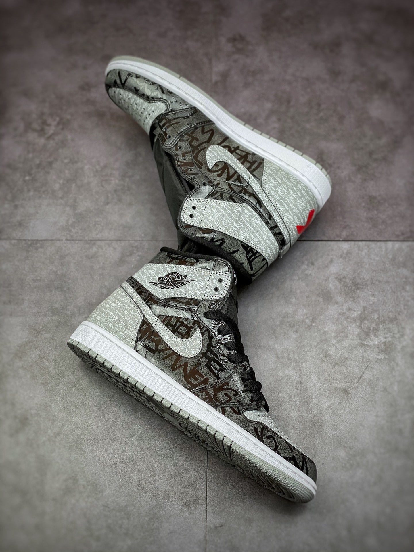 Jordan 1 Retro High OG Rebellionaire - vstockx