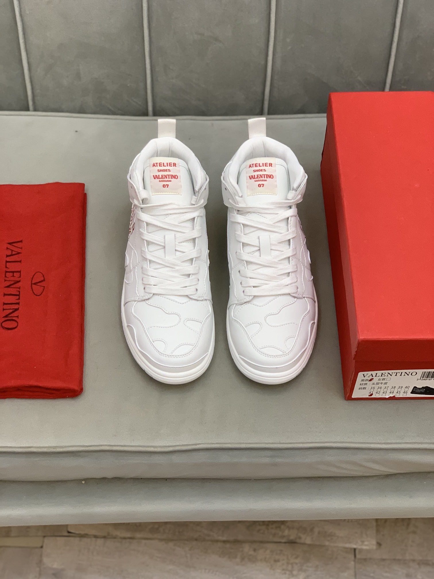 Valentino Garavani Atelier Shoes 07 Camouflage Edition Sneaker in Calfskin 2 - vstockx