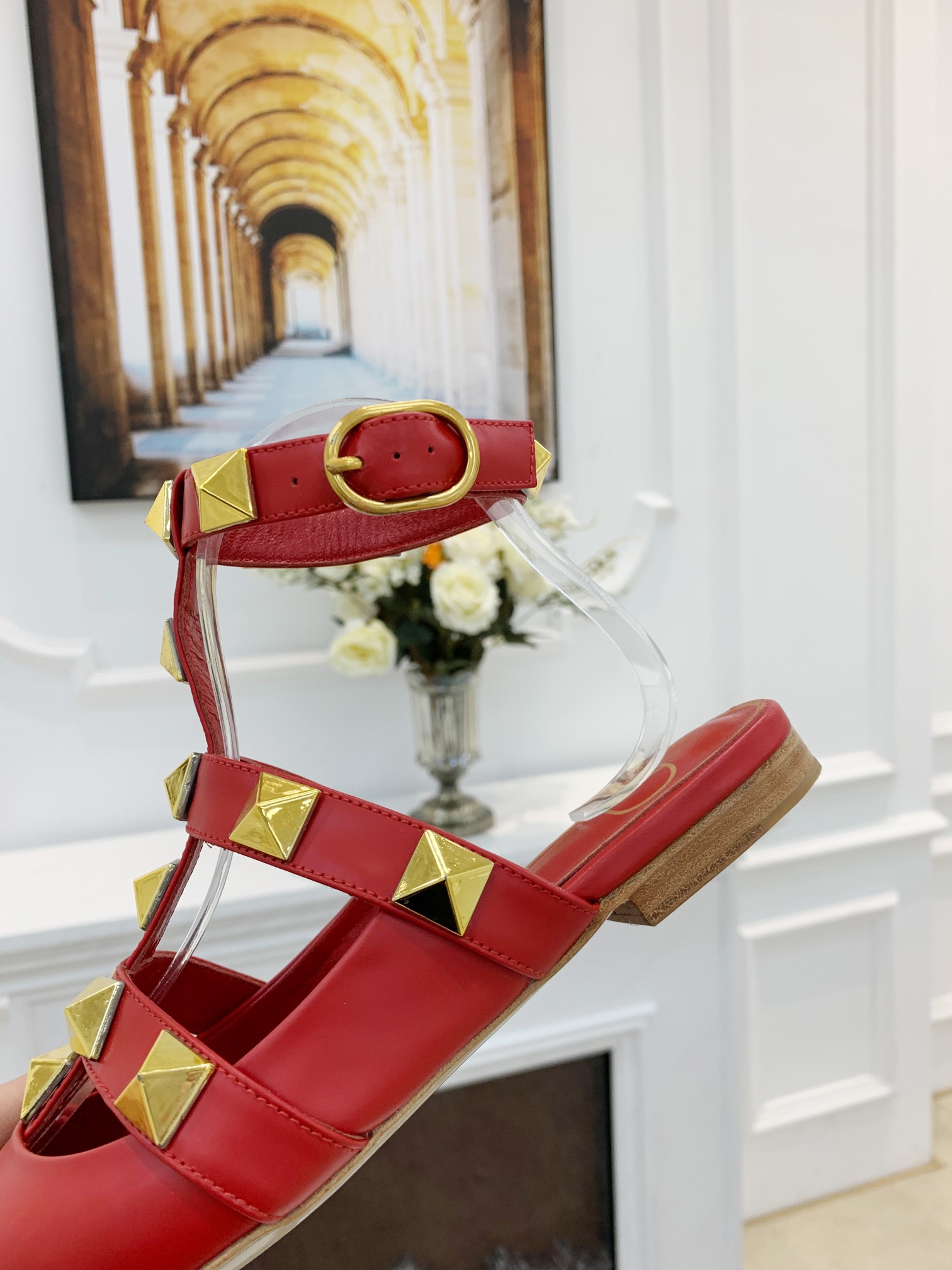 VALENTINO GARAVANI Roman Stud WOMEN 33 - vstockx