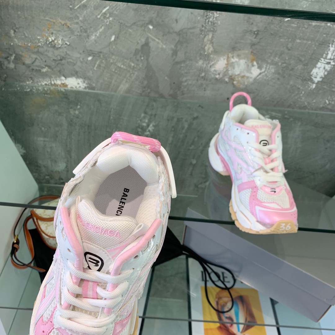 Balenciaga Runner sneaker 7 - vstockx