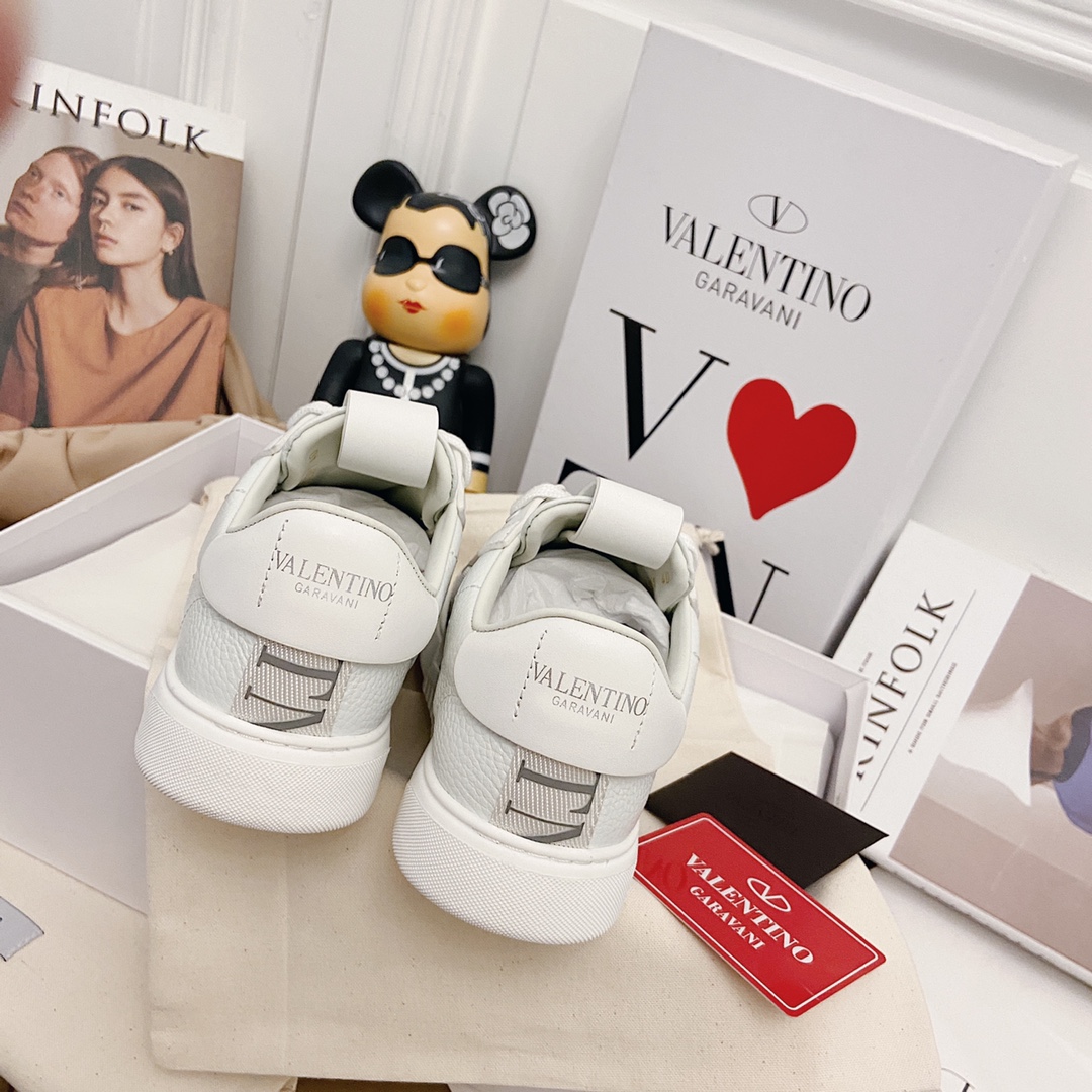 VALENTINO GARAVANI VL7N WOMEN Sneaker 4 - vstockx