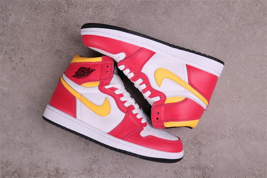 Jordan 1 Retro High OG Light Fusion Red - vstockx