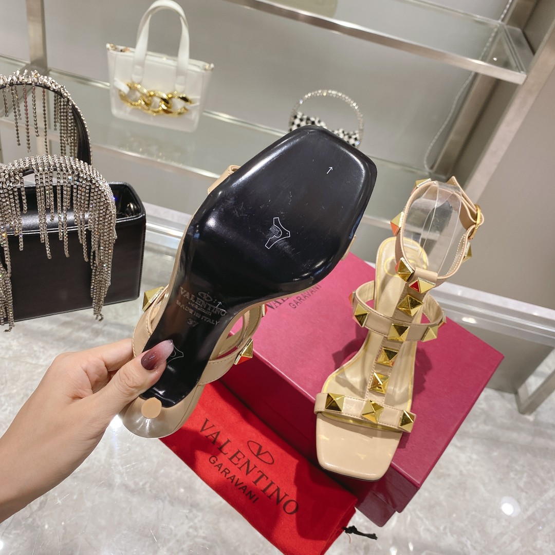 VALENTINO GARAVANI ROMAN STUD WOMEN 10 - vstockx