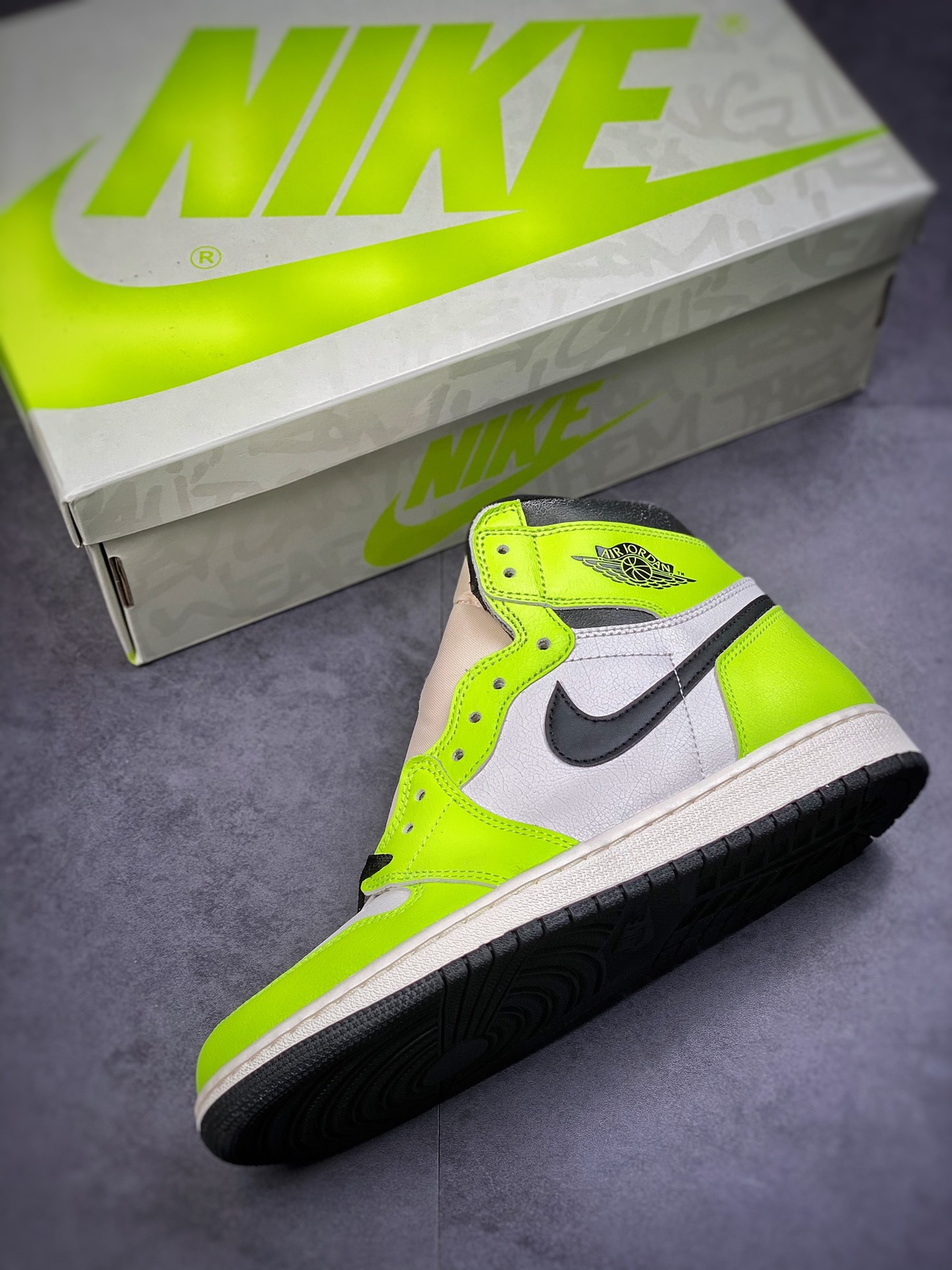 Jordan 1 Retro High OG Visionaire - vstockx