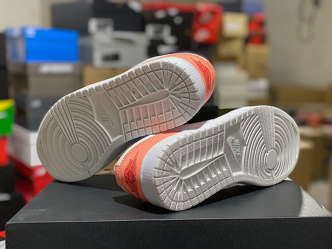 Jordan 1 Low To My First Coach - vstockx