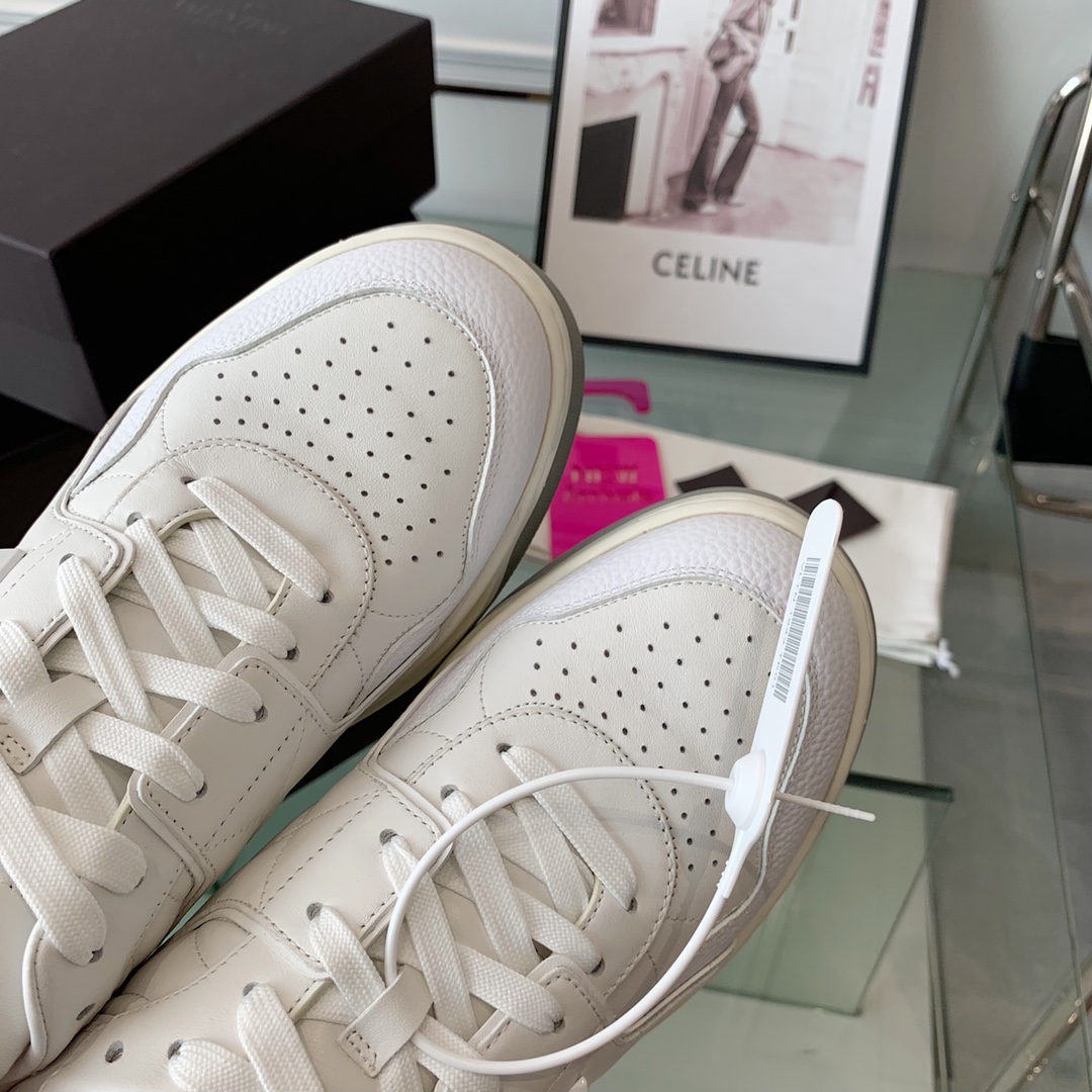 VALENTINO GARAVANI ONE STUD SNEAKER 5 - vstockx