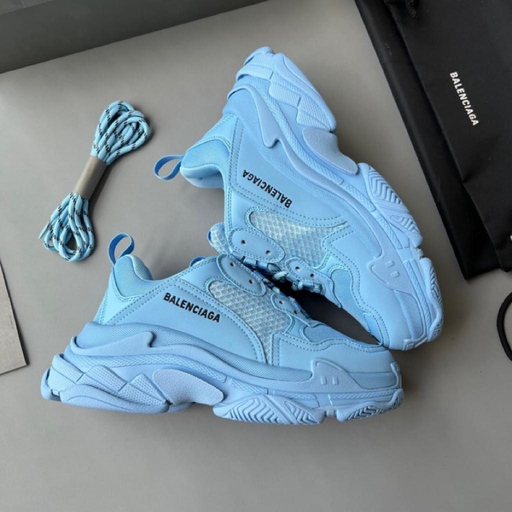 Balenciaga Triple S Light Blue (W) - vstockx