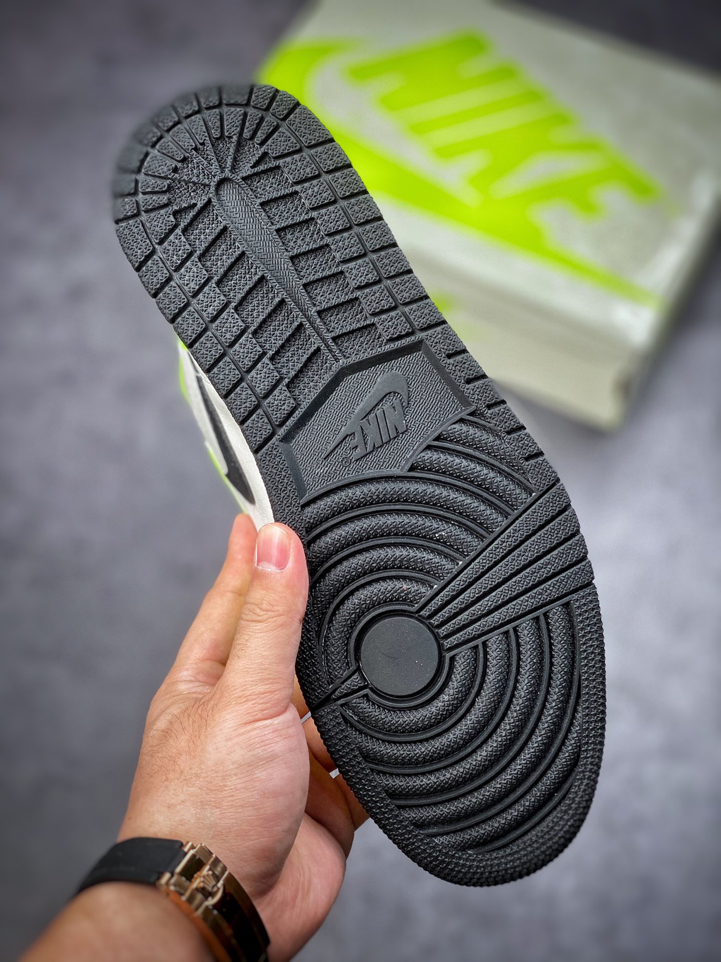 Jordan 1 Retro High OG Visionaire - vstockx