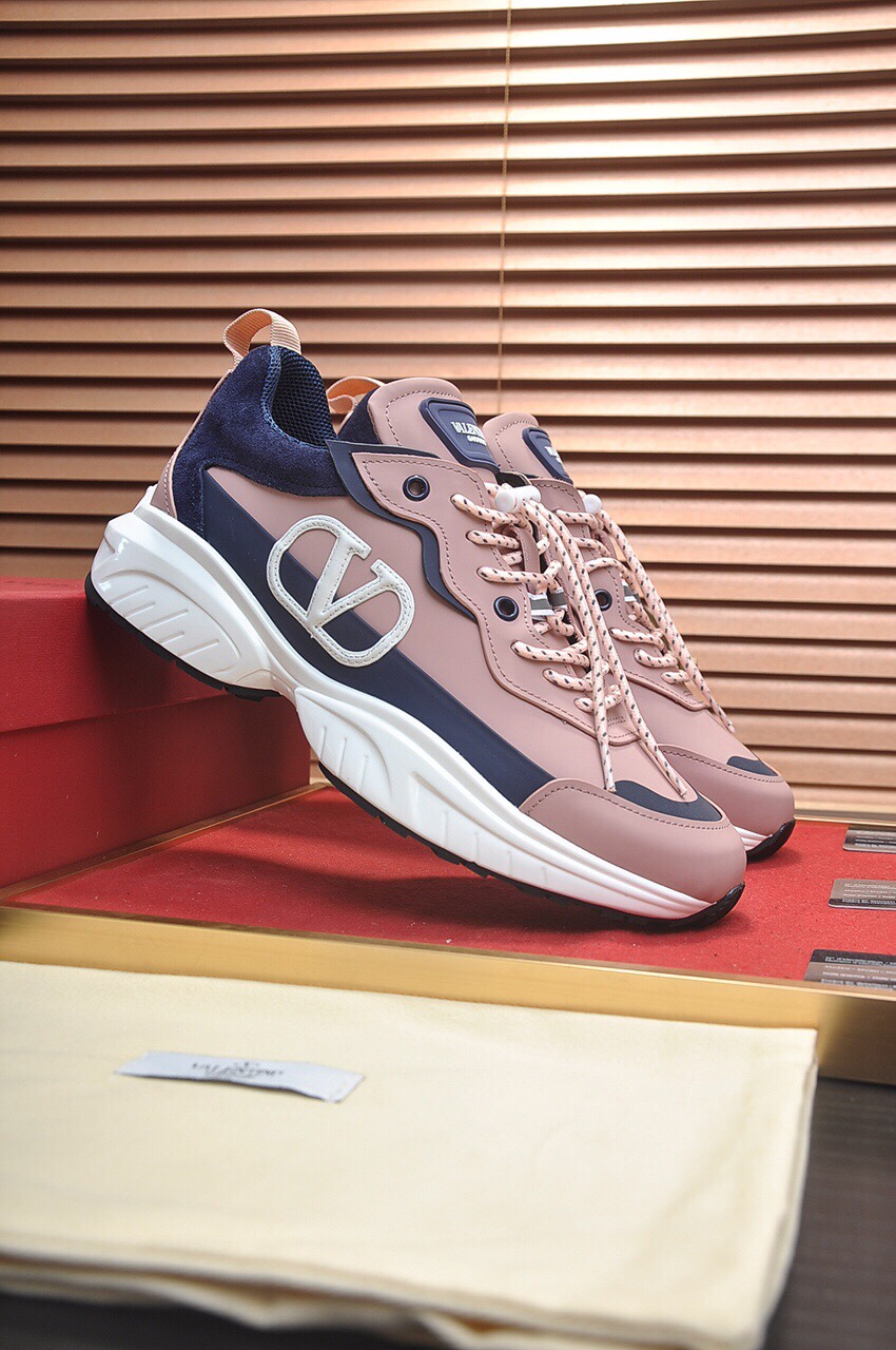 Valentino Garavani Low-top sneakers 21 - vstockx