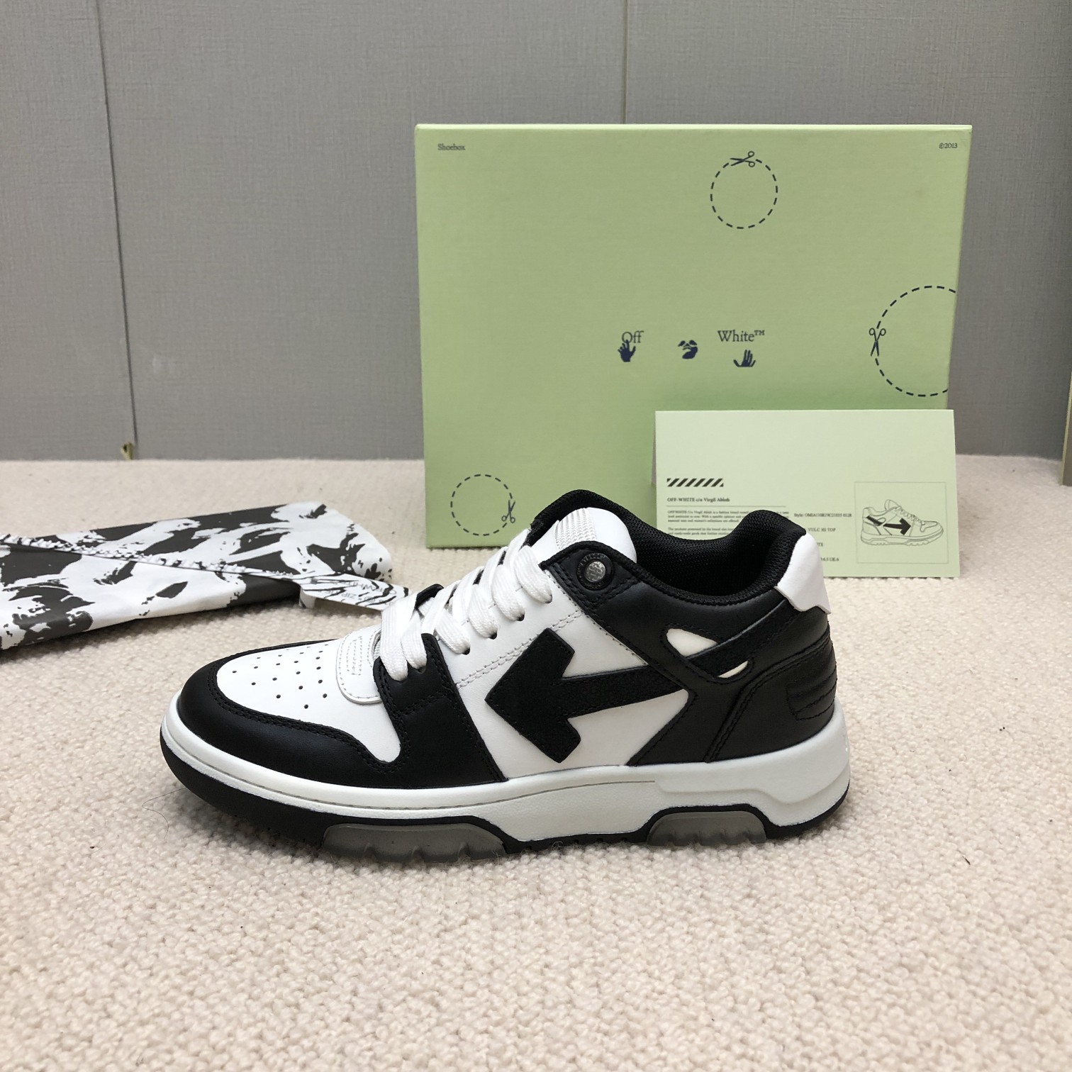 OFF-WHITE Out Of Office OOO Low Tops White Black White - vstockx