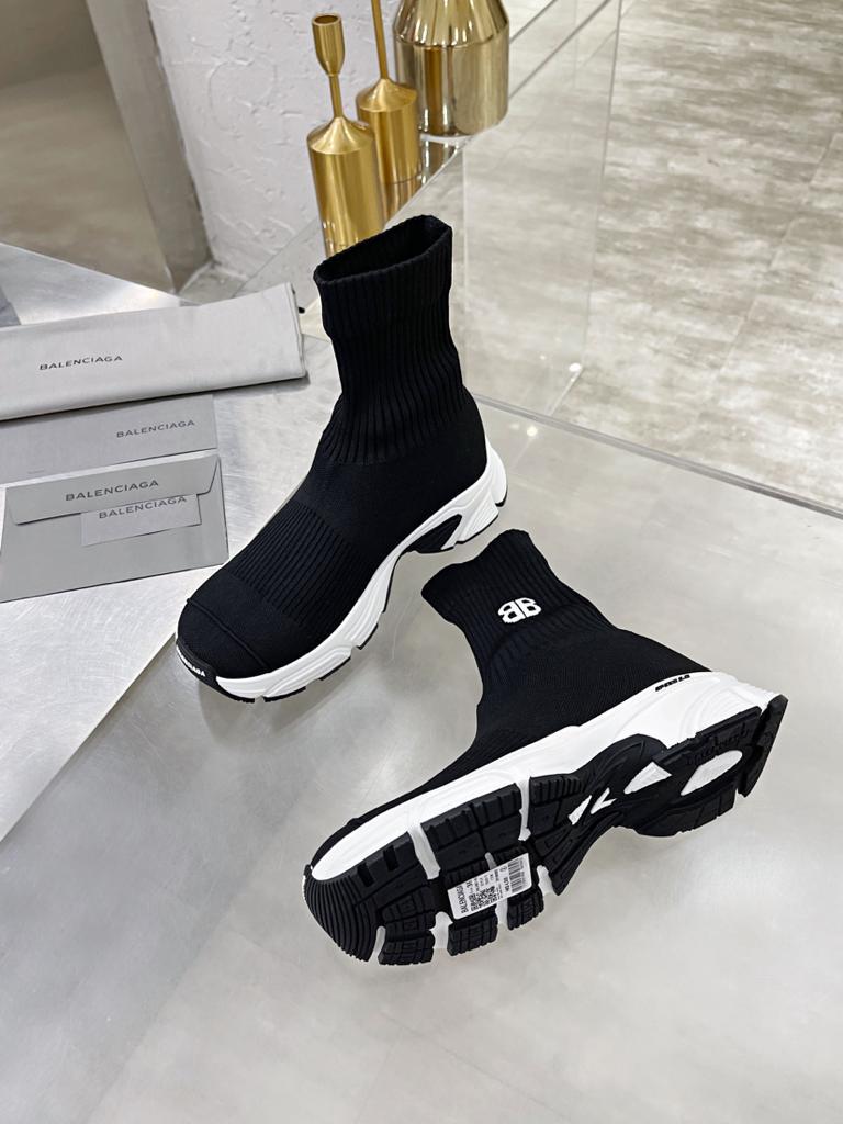 Balenciaga Speed 3.0 Black White - vstockx