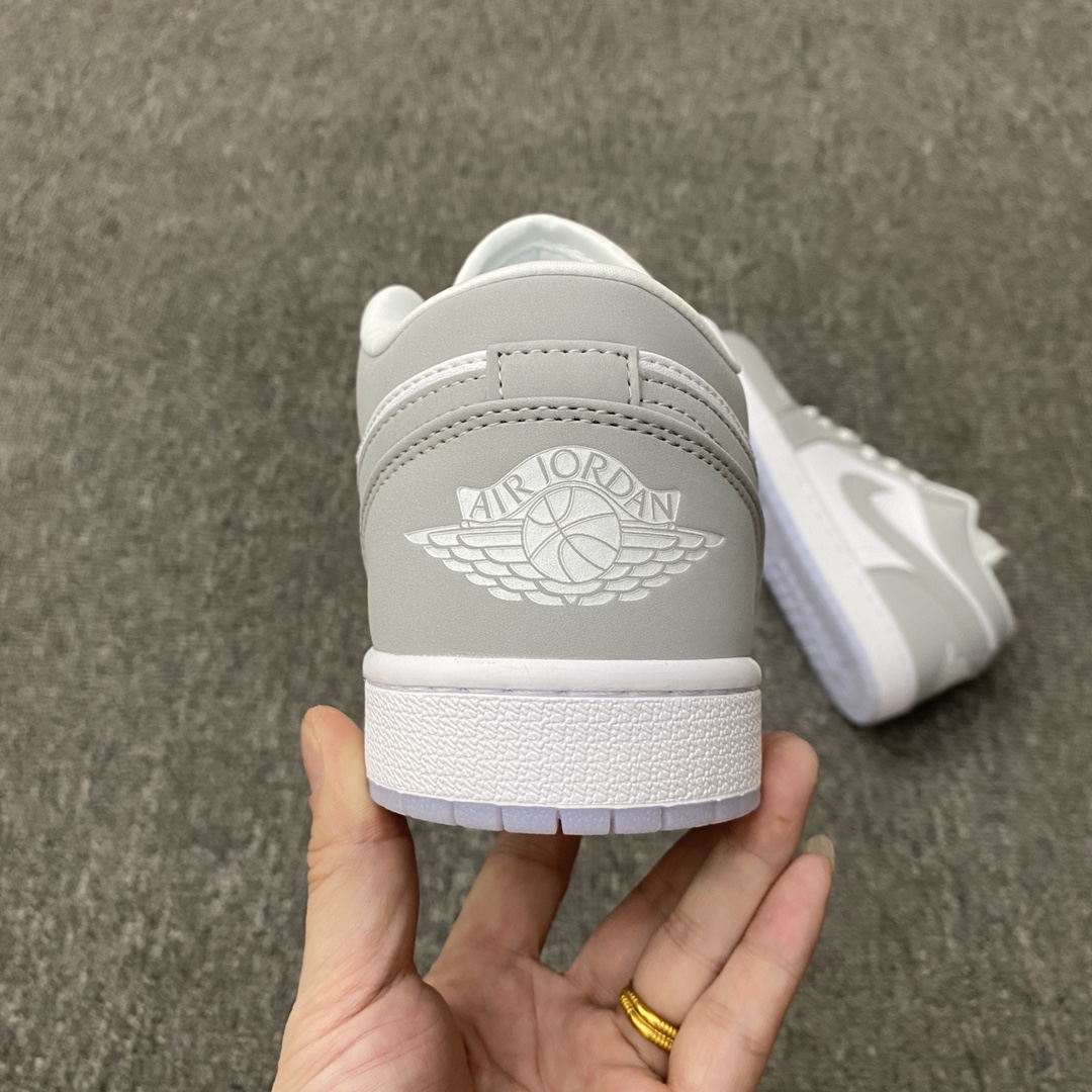 Jordan 1 Low Wolf Grey (W) - vstockx