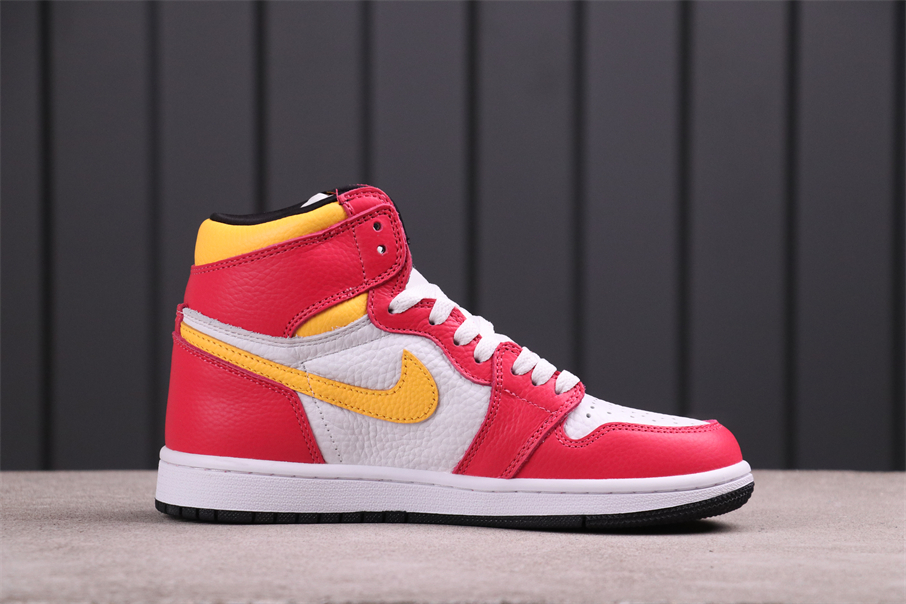 Jordan 1 Retro High OG Light Fusion Red - vstockx